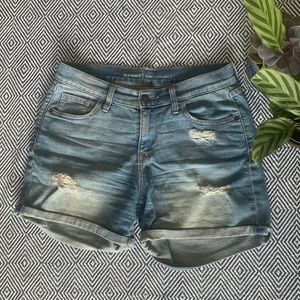 Old Navy Distressed Curvy Jean Shorts